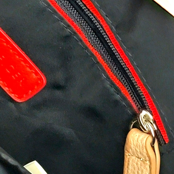 Tommy Hilfiger Women's Crossbody Bucket Bag - Picture 6 of 14